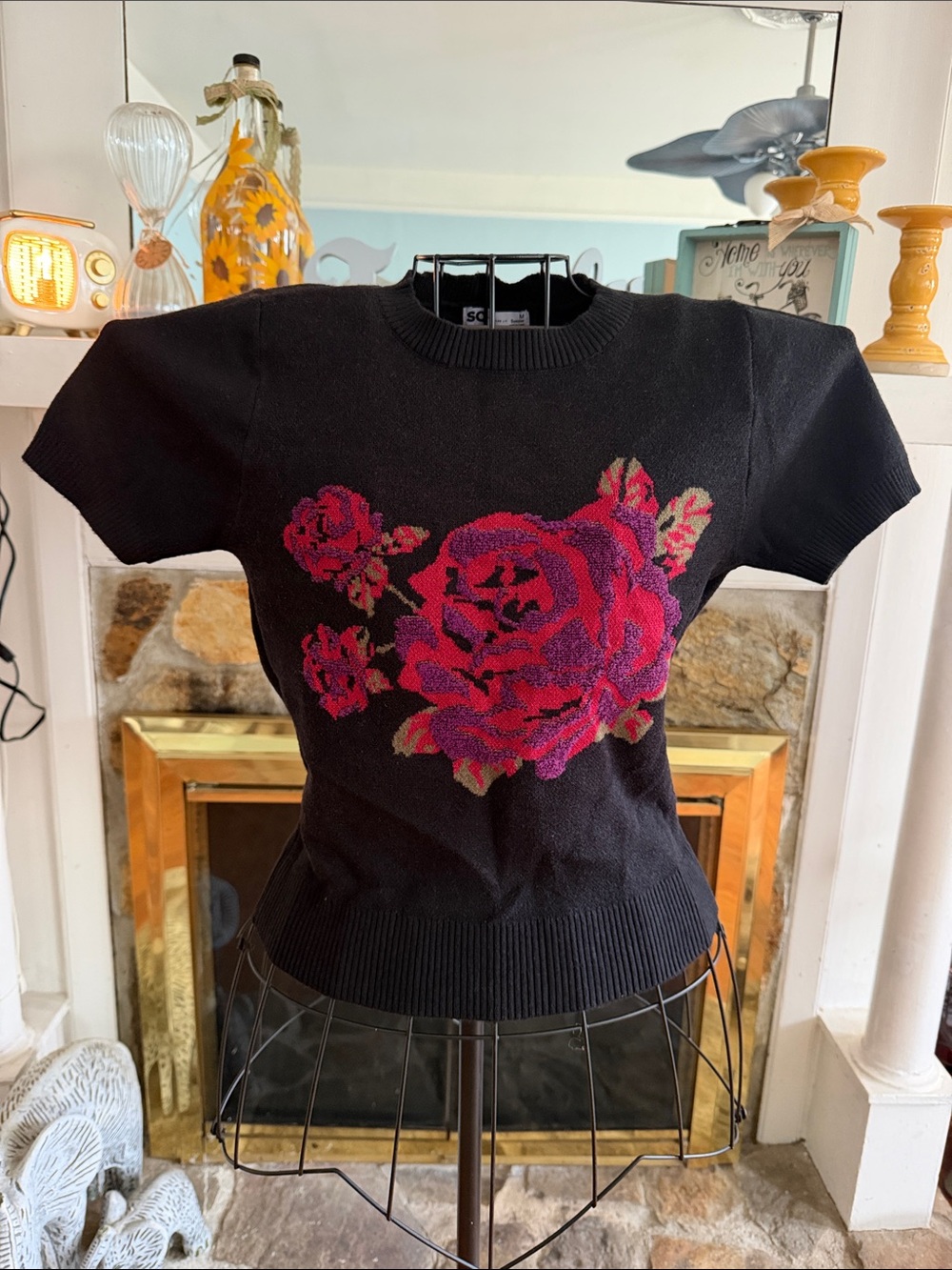 SO Black Short-Sleeve Knit Sweater with Pink Rose Motif